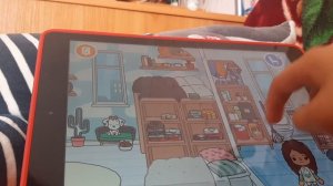 играю в Toca Boca на Айпаде