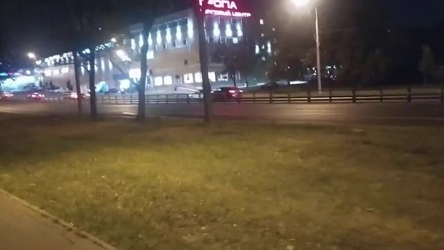 Метро Коньково Торговый центр Тропа Вечер смотреть онлайн