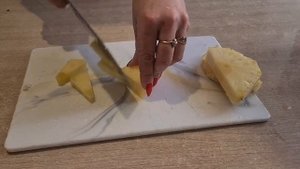 Куриные ножки в ананасах с брокколи  Рецепт приготовления в духовке