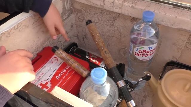 24 Часа в КАРТОННОЙ ЛОДКЕ на Речке ! - Челлендж смотреть онлайн