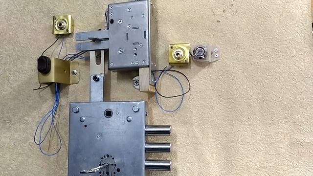 Урок 245. Защита от отмычек - Кибердог Б50 смотреть онлайн