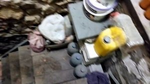 Твердотопливный котел в подвале дома.