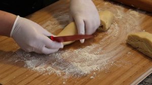 Молдавские пирожки ВЭРЗЭРЕ с квашеной капустой. Очень вкусные !Остановиться невозможно!