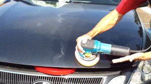 Swirl removal with a Makita BO6040.