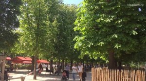 Уровень жизни людей в Париже во Франции в 2023 году: как отдыхают и живут простые парижане