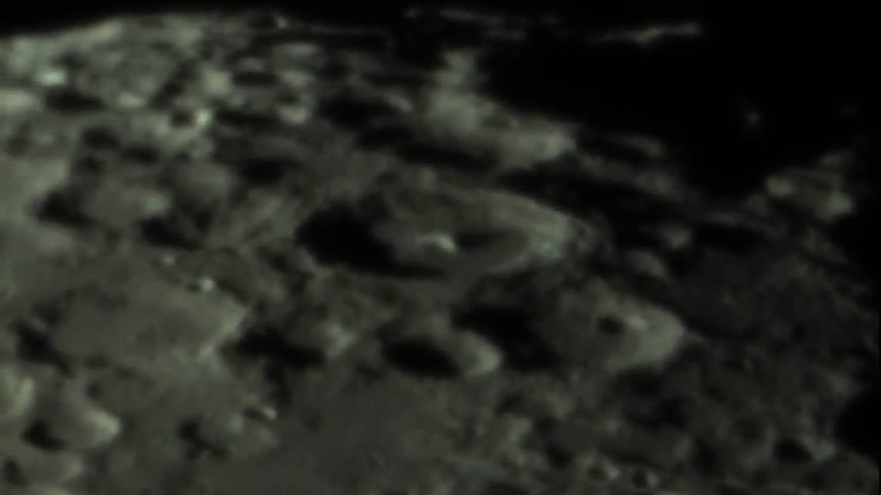 Region of lunar crater Moretus 09/11/2016, 19:11.
