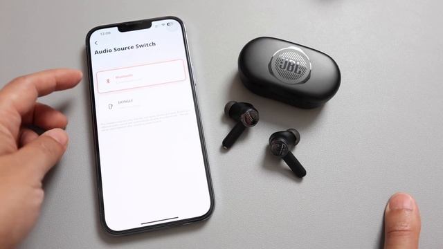 [耳機開箱] JBL Quantum TWS 真無線電競耳機 一機兩用 打機聽歌一對耳機攪掂晒 #jbl #quantumtws #gchannelultra смотреть онлайн