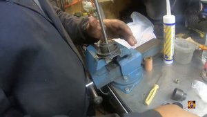 ПЛМ Сузуки DF90 замена сальников редуктора.