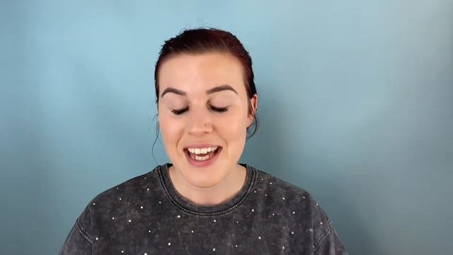 I tried the makeup roulette challenge! смотреть онлайн