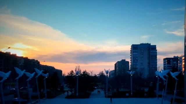 Мариуполь. Кто-то говорит, что в городе нет людей