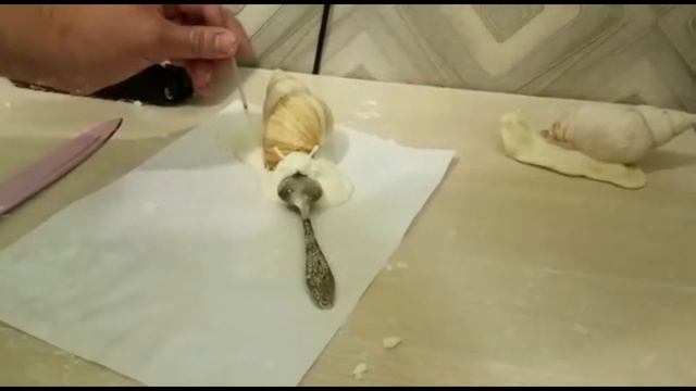 DIY | УЛИТКА ИЗ ХОЛОДНОГО ФАРФОРА (клей + крахмал)