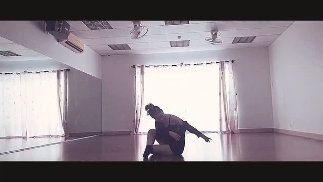 [múa] Cánh hoa tàn #Hương_Tràm #dance #contemporary смотреть онлайн