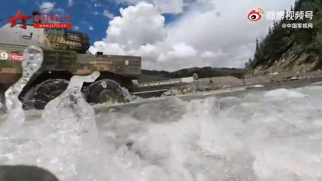 Обучение вождению новобранцев 75 Армии НОАК смотреть онлайн