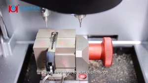 How to cut TOY40 Toyota Crown keys by Alpha automatic key cutting machine