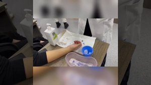 введение подкожных инъекций(проба, проверяем нет ли у пациента аллергии на препарат)