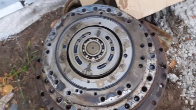 Ремонт экскаватора Hyundai 220 диагностика бортового гидромотора хода