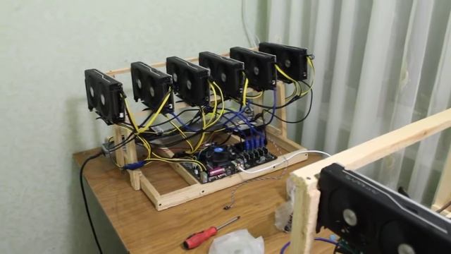 Шум от серверного БП с желтой наклейкой 2450 ватт в народе называемый "Лыжа, Шпала" в майнинге