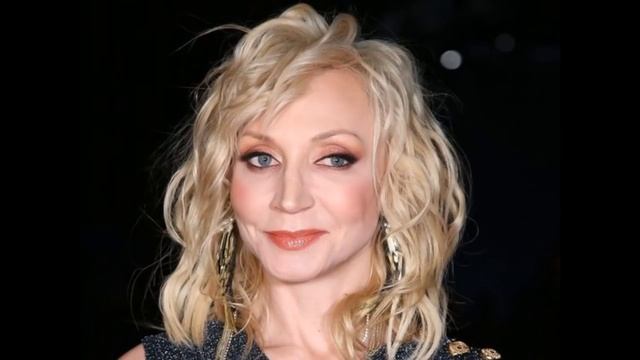 Забыла надеть юбку : Шокирующий снимок Орбакайте ! Смотрите, пока не удалили... смотреть онлайн