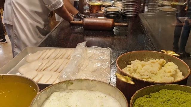 Что попробовать в Стамбуле: Катмер - турецкая сладость из фисташек смотреть онлайн