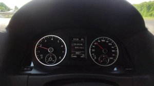 Тигуан 2л, АКПП - 6ступ., 4х4. Комфорт, мощь - да, экономичность - нет! Обзор в движении