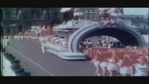 Выход Сталина под гимн СССР. Цветное видео