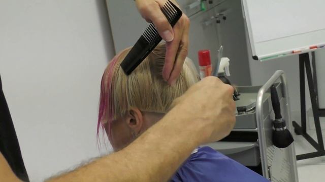 Короткая стрижка. Урок. Геометрия и асимметрия. смотреть онлайн