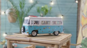 Конструктор LEGO 10 Series 10279 — Фургон Volkswagen T2 Camper