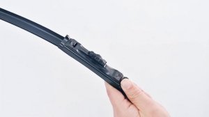 Установка щеток стеклоочистителя LivCar All Season на систему Pinch Tab