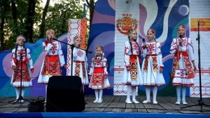 Детская чувашская песня - Икĕ пĕчĕк сар автан //чăваш юрри // Children's Chuvash song //