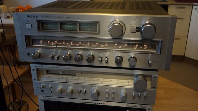 Sony STR-V5&Saba Acoustic Monitor 140&Philips CD-650 смотреть онлайн