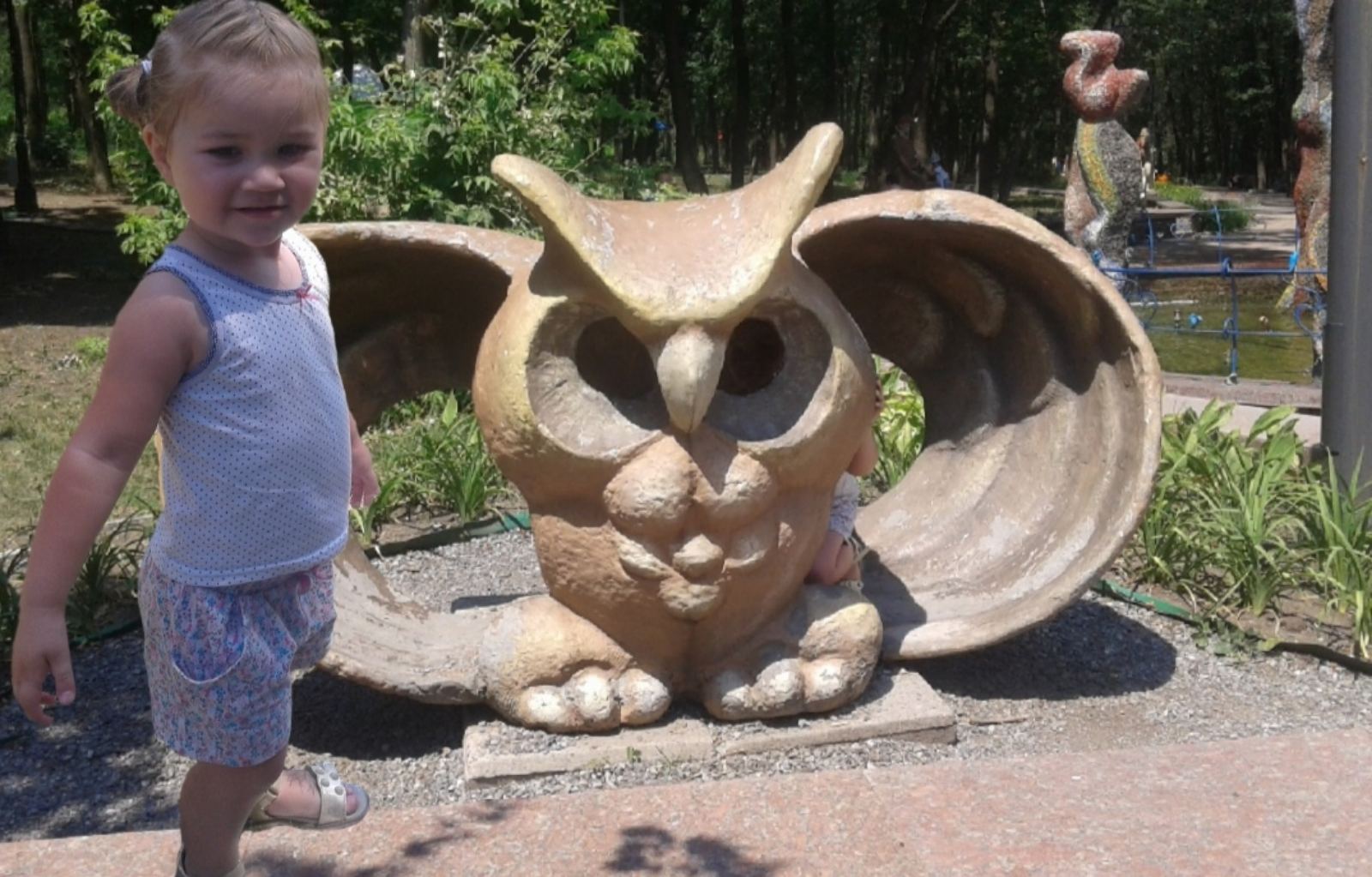 В ГОСТЯХ У СКАЗКИ: МИЛАНА ПОВСТРЕЧАЛА МАШУ И МЕДВЕДЯ, ПОЦЕЛОВАЛА ЦАРЕВНУ ЛЯГУШКУ/ ВИДЕО ДЛЯ ДЕТЕЙ смотреть онлайн