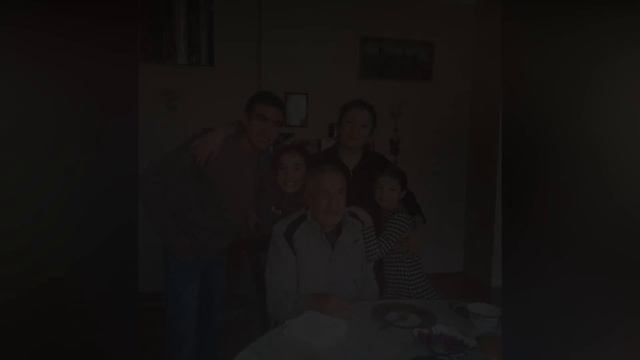 Бобур Юлдашев Хотини кизи угли укаси онаси отаси фарзандлари оиласи уйи машинаси хаёти ёшлиги
