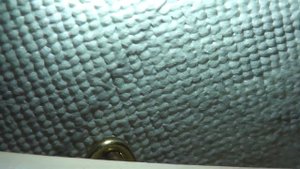 Как повесить картину без сверления отверстий