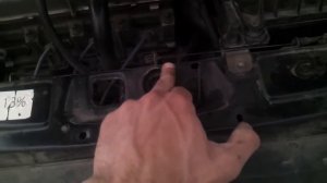 ВАЗ 2114 ЭиРСР(34). Скрип капота.Устраняем.