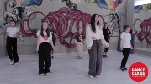 Jazz Funk Choreography in Dance Class Studio