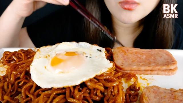 ASMR Mixed Spicy Fire Noodles and Black Bean Noodles. SPAM(EATING SOUNDS) MUKBANG