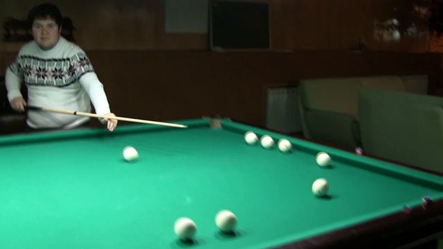 Эрик и бильярд смотреть онлайн