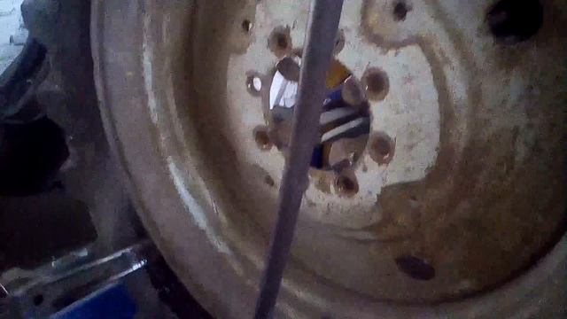 Шиномонтаж заднего колеса трактора МТЗ смотреть онлайн