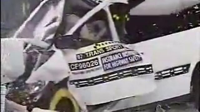Crash Test 1997 - 2005 Pontiac Trans Sport Montana смотреть онлайн