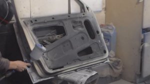 Грунтование: капот и дверь.акриловый грунт,шовный герметик.Лада 099.