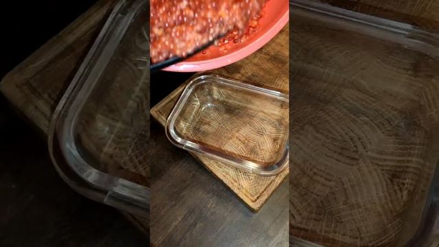 БЫСТРЫЙ СПОСОБ ОТДЕЛЕНИЯ ИКРЫ ОТ ПЛЁНОЧЕК И ЗАСОЛКА
