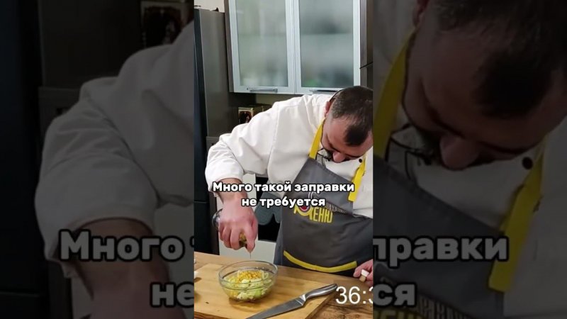 Свежий салат с айсбергом и курицей