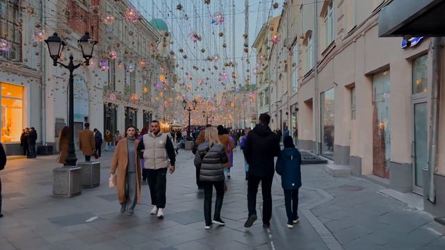🇷🇺 [4K] RUSSIAN GIRLS dancing on Nikolskaya street + (ambient sounds 🎧) 俄羅斯 смотреть онлайн
