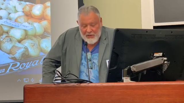 Игорь ВОЛГИН. «ЖЕНА В РОСИИ БОЛЬШЕ, ЧЕМ ЖЕНА. Пленарный доклад на XVII SYMPOSIUM OF THE IDS 2019.US