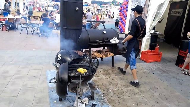 О, ДА, ЕДА! ФЕСТИВАЛЬ ЕДЫ. РЕСТОРАНЫ В ЕКАТЕРИНБУРГЕ. КУШАТЬ ПОДАНО, САДИТЕСЬ ЖРАТЬ! смотреть онлайн