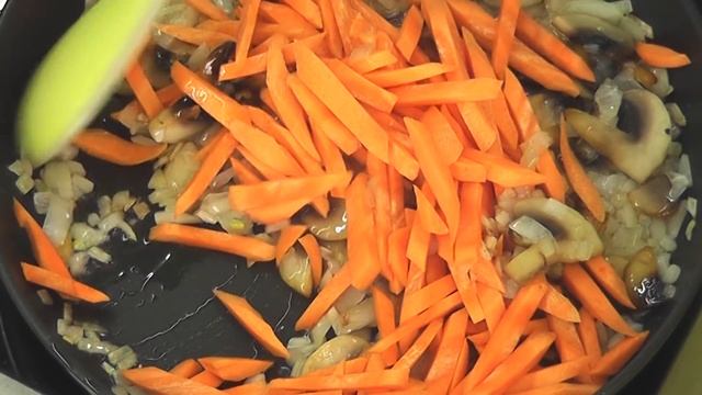 Постный плов с грибами. Как приготовить вкусный плов в сковороде / Pilaf with mushrooms. Eng sub
