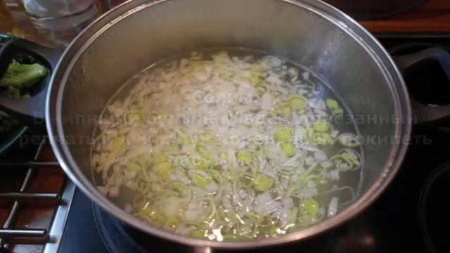 Суп зеленый с куриным филе. Суп пюре зеленый. смотреть онлайн