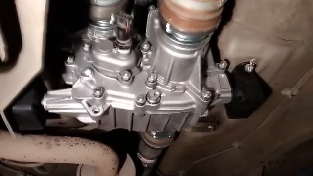 Нива Шевроле 2017 г.в. Трансмиссионные стуки. Результат замены раздатки по гарантии. смотреть онлайн