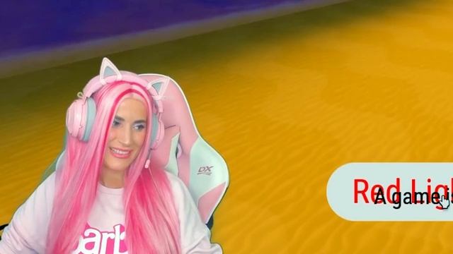 Я должна поймать RedCat в ROBLOX догонялки. смотреть онлайн