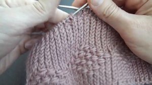 2й способ. Фиксированный отворот для шапки спицами.